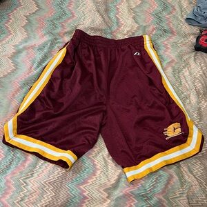 Pro Player CENTRAL MICHIGAN CHIPPEWAS MENS MAROON MESH SHORTS